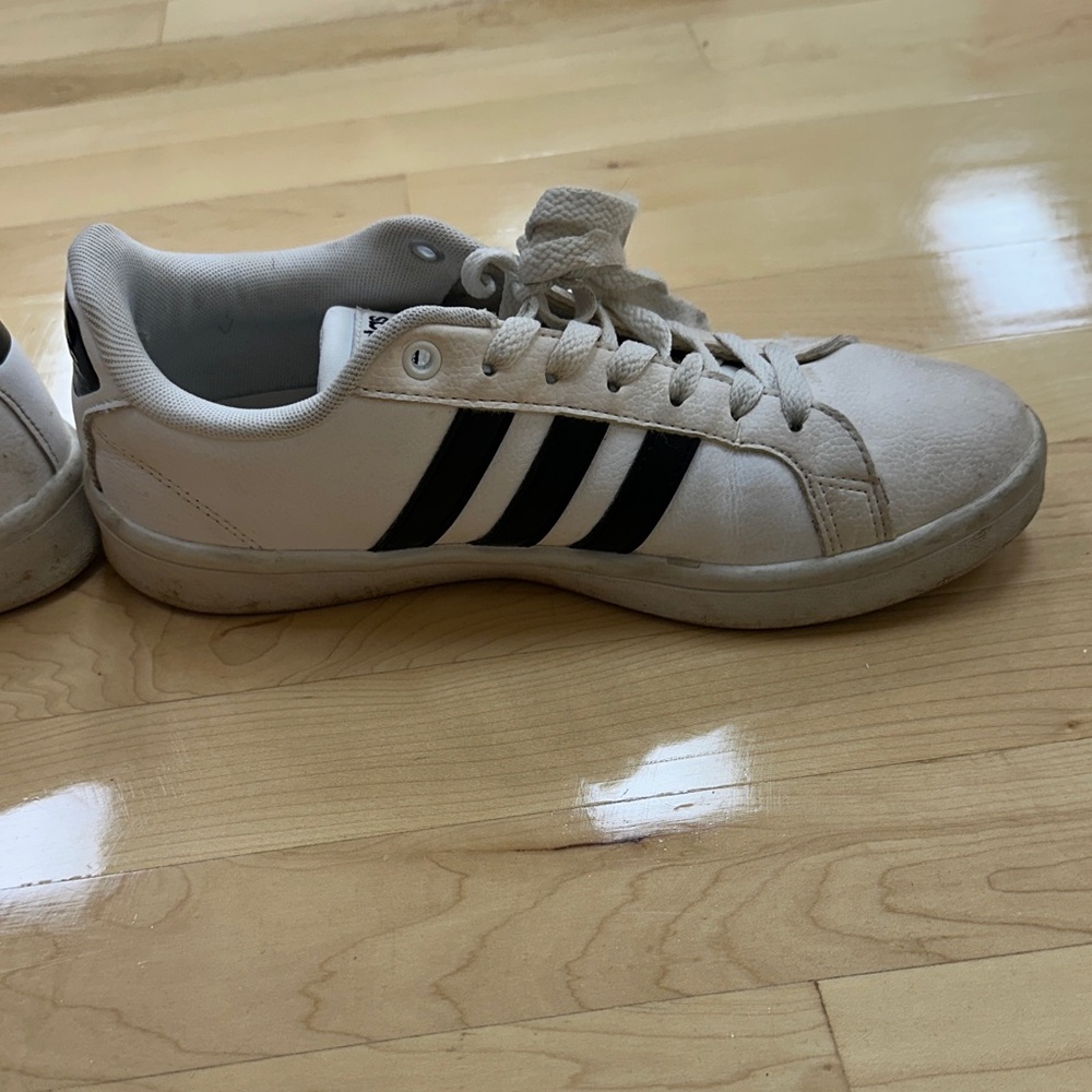 Adidas Memory Foam Sneakers! - Picture 7 of 11